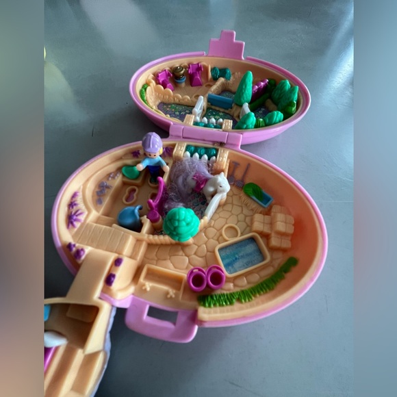 Rare complete 1995 Polly Pocket Shetland Pony Stable - Picture 4 of 4